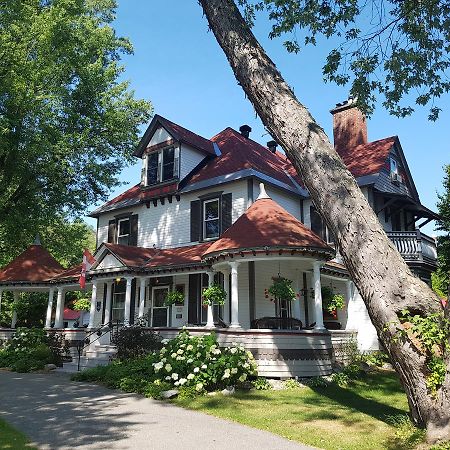 Les Trois Erables Boutique Inn Wakefield Ngoại thất bức ảnh